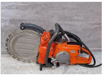 Attrezzo/ Attrezzature HUSQVARNA