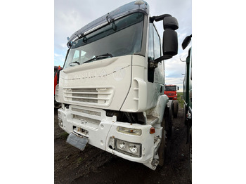 Autocarro telaio IVECO Trakker