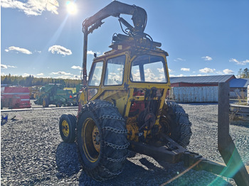 Trattore MASSEY FERGUSON 50R Kärppä - Metsätraktoripaketti: foto 4 Trattore MASSEY FERGUSON 50R Kärppä - Metsätraktoripaketti: foto 4