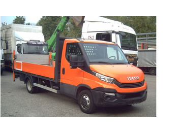 Furgone con cassone fisso IVECO Daily