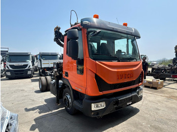 Camion con gru IVECO EuroCargo