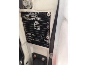 Camion con gru, Autocarro ribaltabile IVECO EUROCARGO 120-210: foto 2 Camion con gru, Autocarro ribaltabile IVECO EUROCARGO 120-210: foto 2