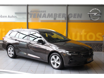 Autovettura OPEL