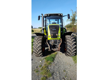 Trattore CLAAS Axion 810