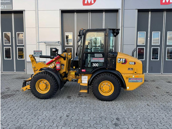 Pala gommata CATERPILLAR 906