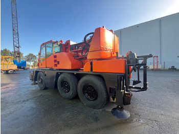 Autogru DEMAG