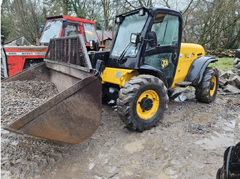 Sollevatore telescopico JCB