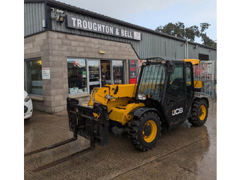 Sollevatore telescopico JCB