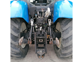 Trattore NEW HOLLAND 6090: foto 4 Trattore NEW HOLLAND 6090: foto 4