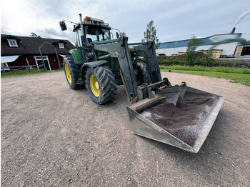 Trattore JOHN DEERE 7600