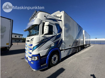 Autocarro furgonato SCANIA R 520