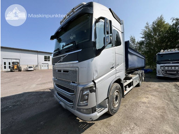 Autocarro scarrabile VOLVO FH16 750