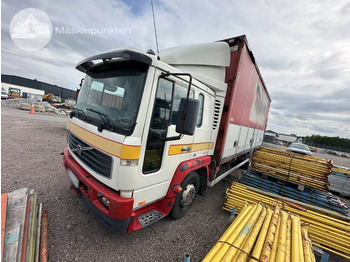 Autocarro furgonato VOLVO FL6