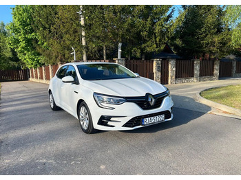 Autovettura RENAULT