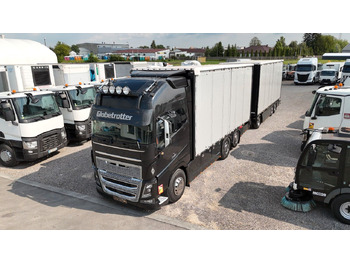 Camion centinato VOLVO FH16 660