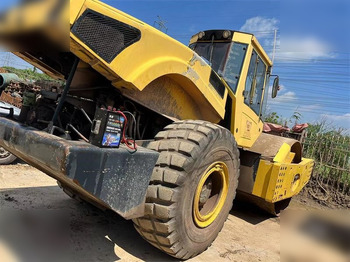 Rullo compattatore/ Rullo compressore BOMAG BW226DH-4: foto 4