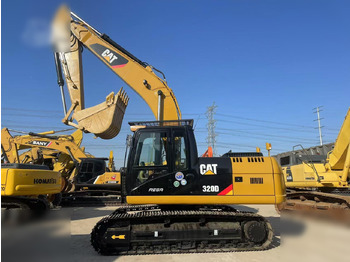 Escavatore cingolato CATERPILLAR 320D