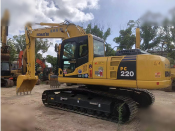 Escavatore cingolato KOMATSU PC220-8