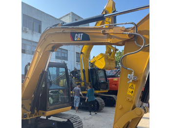 Escavatore CATERPILLAR