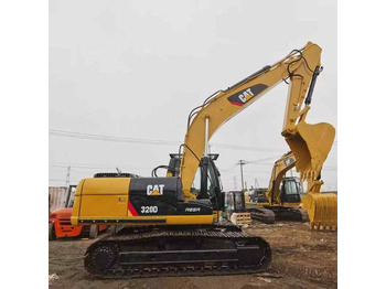 Escavatore CATERPILLAR 320D