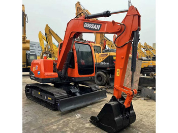 Escavatore DOOSAN DX75