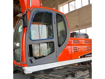 Escavatore DOOSAN DX260