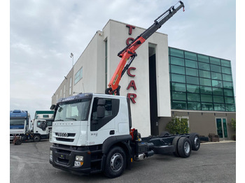 Camion con gru IVECO