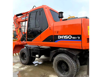 Escavatore gommato DOOSAN DH150W-7