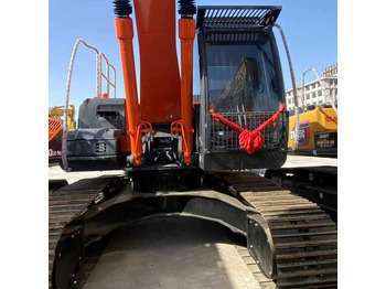 Escavatore HITACHI ZX200