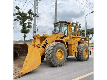 Pala gommata CATERPILLAR 966E