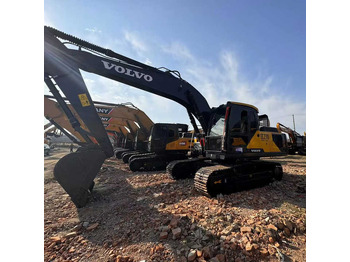 Escavatore cingolato VOLVO EC210