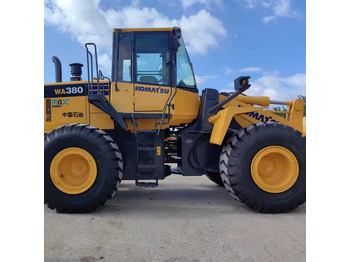 Pala gommata KOMATSU WA380-3