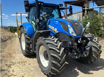 Trattore NEW HOLLAND T6