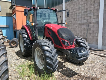 Trattore VALTRA A114