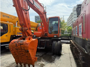 Escavatore gommato DOOSAN DH150W-7