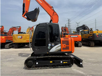 Escavatore cingolato HITACHI ZX70