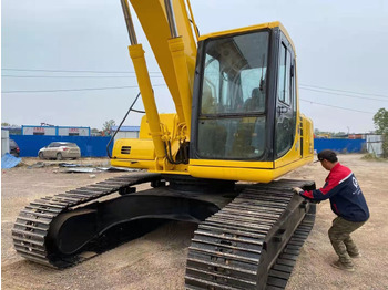 Escavatore cingolato KOMATSU PC220-6: foto 5