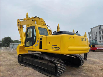 Escavatore cingolato KOMATSU PC220-6: foto 2