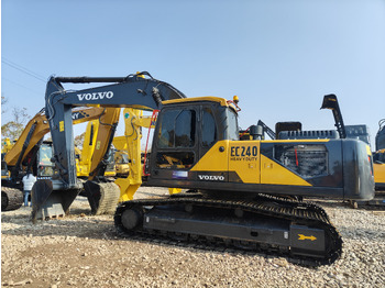 Escavatore cingolato VOLVO EC240
