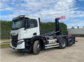 Autocarro scarrabile IVECO X-WAY