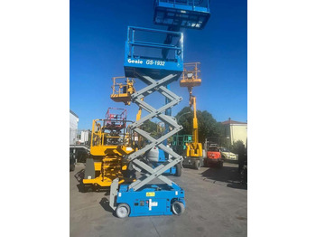 Piattaforma a pantografo GENIE