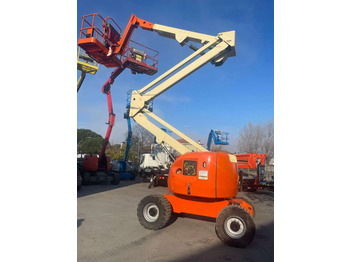 Piattaforma articolata JLG