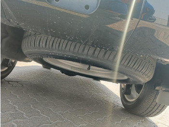 Autovettura nuovo Toyota Land Cruiser VXR: foto 4 Autovettura nuovo Toyota Land Cruiser VXR: foto 4