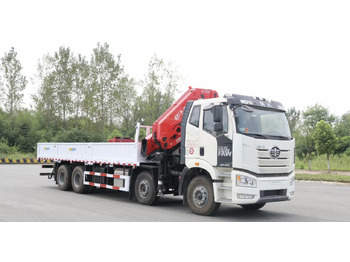 Camion con gru FAW