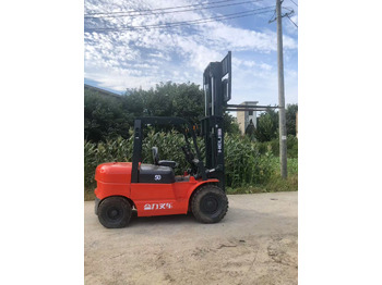 Carrello elevatore diesel HELI