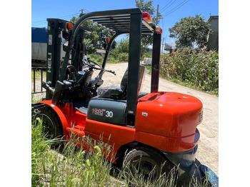 Carrello elevatore diesel HELI