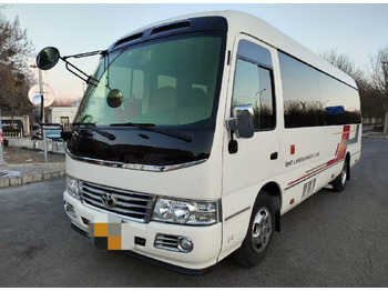 Leasing di TOYOTA White Mini Bus Click Here for Discount TOYOTA White Mini Bus Click Here for Discount: foto 1