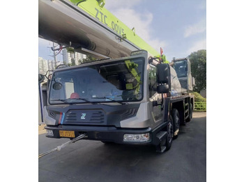 Gru multistrada ZOOMLION ZTC700V