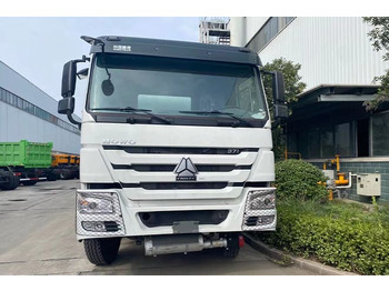 Camion cisterna per il trasporto di carburanti nuovo SINOTRUK Howo Stainless Steel Fuel Tanks for Trucks for Sale in Paraguay: foto 3 Camion cisterna per il trasporto di carburanti nuovo SINOTRUK Howo Stainless Steel Fuel Tanks for Trucks for Sale in Paraguay: foto 3