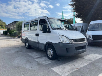 Autobus extraurbano IVECO Daily